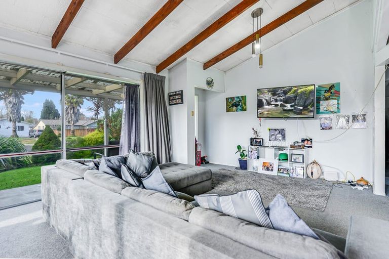 Photo of property in 299 Shakespeare Street, Leamington, Cambridge, 3432