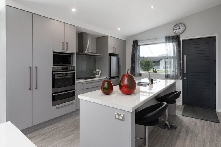 Photo of property in 32 Kohekohe Road, Papamoa Beach, Papamoa, 3118