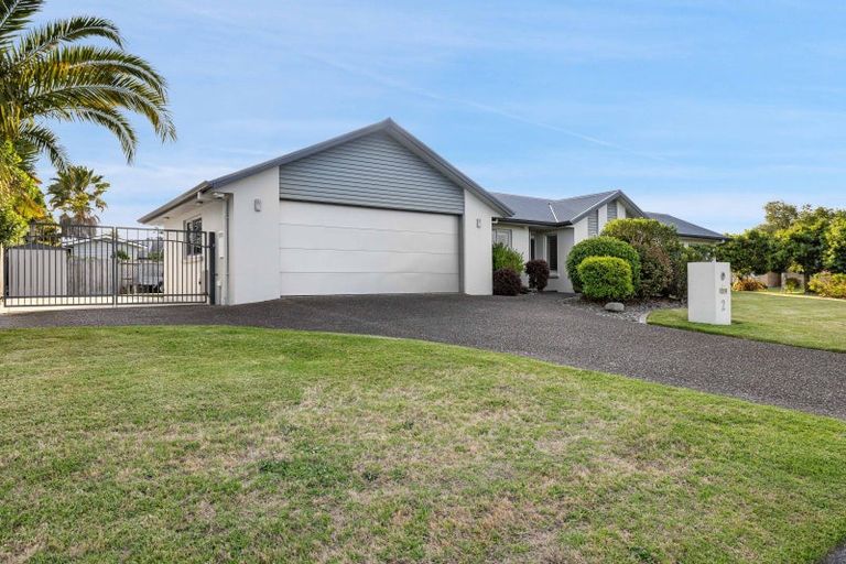 Photo of property in 2 Lamia Grove, Papamoa Beach, Papamoa, 3118