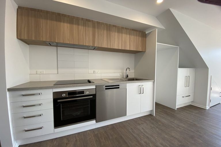 Photo of property in 104/1 Hewitts Road, Merivale, Christchurch, 8014