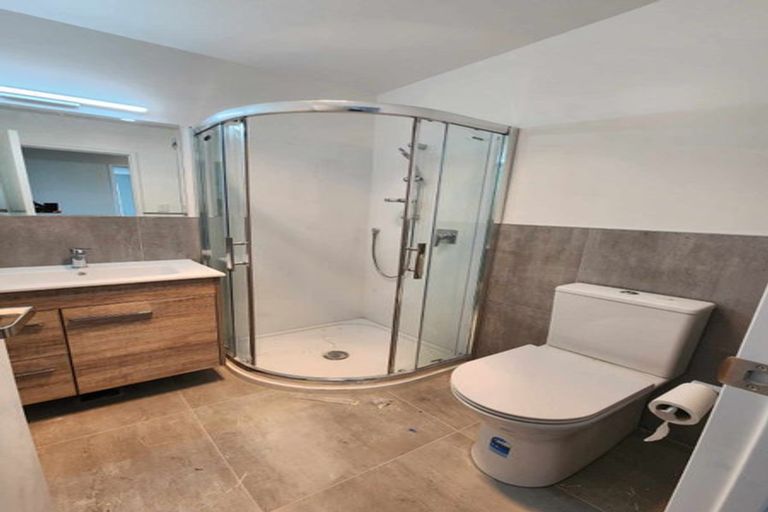 Photo of property in 3/32 Yeovil Road, Te Atatu Peninsula, Auckland, 0610