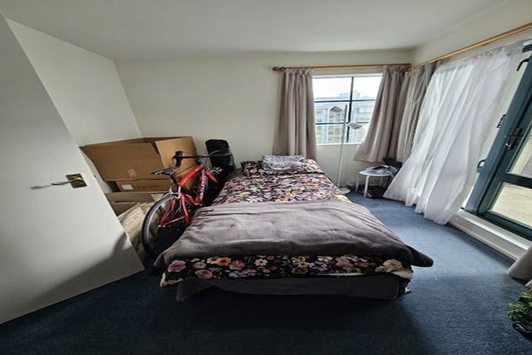 Photo of property in Courtenay Apartments, 603/120 Courtenay Place, Te Aro, Wellington, 6011