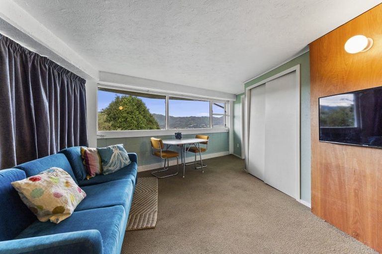 Photo of property in 26 Gurney Road, Kelson, Lower Hutt, 5010