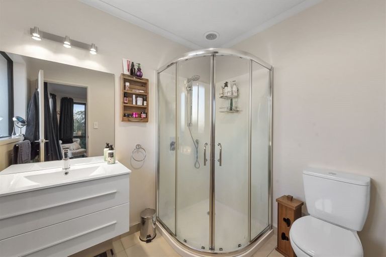 Photo of property in 8 Ashbourne Lane, Dinsdale, Hamilton, 3204