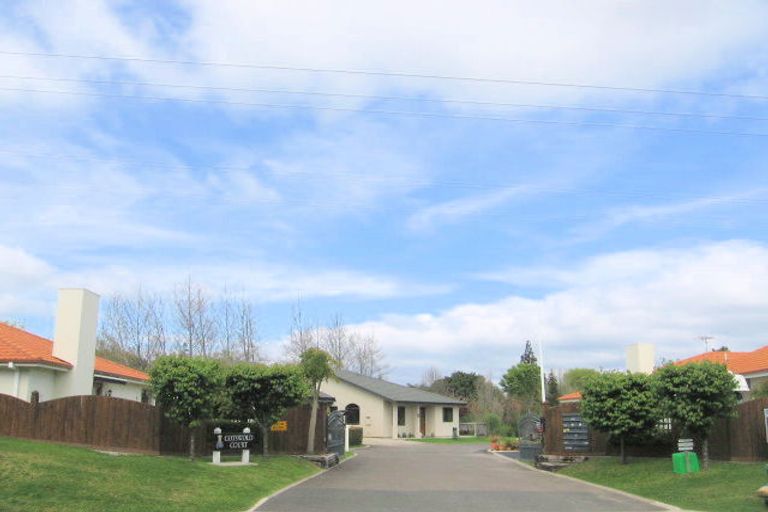 Photo of property in Cotswold Court, 14/8 Cheyne Road, Pyes Pa, Tauranga, 3112