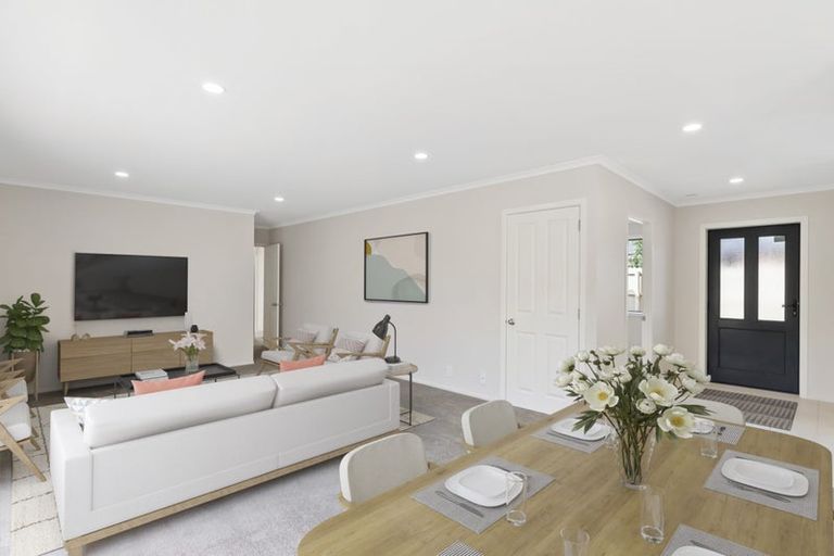 Photo of property in 12 Elwyn Close, Flat Bush, Auckland, 2016