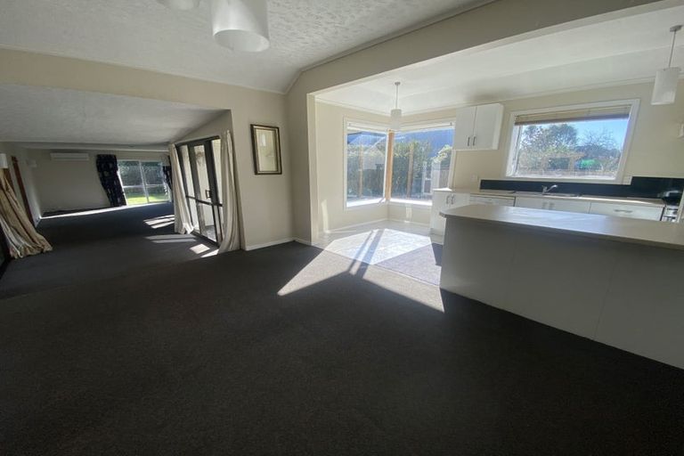 Photo of property in 8 Karo Place, Ilam, Christchurch, 8041