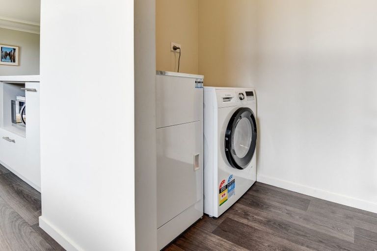 Photo of property in 23 Waipipi Road, Waverley, 4591