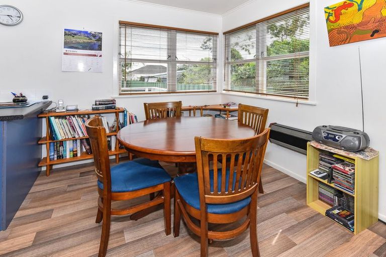 Photo of property in 5 Claymore Street, Manurewa, Auckland, 2102