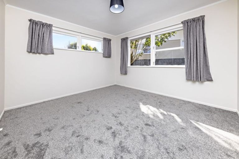 Photo of property in 14 Gainsborough Street, Manurewa, Auckland, 2102