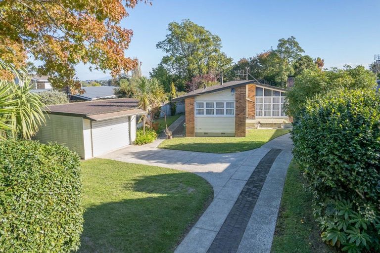 Photo of property in 39 Queenwood Avenue, Queenwood, Hamilton, 3210