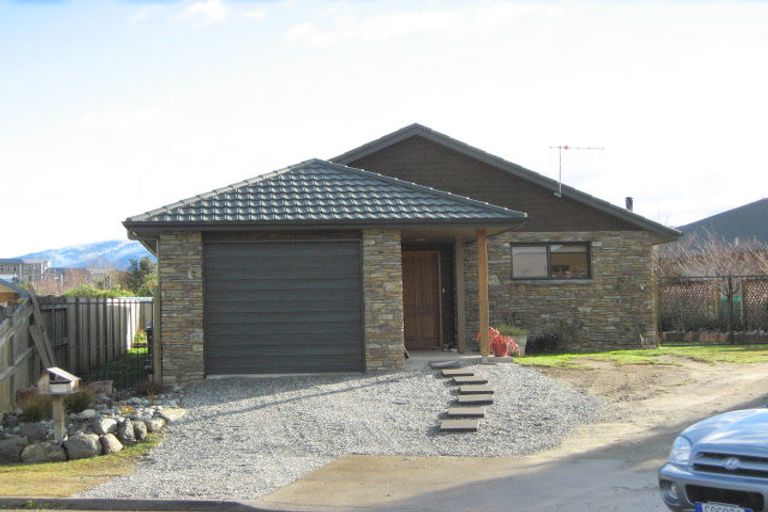 Photo of property in 5a Mercury Place, Wanaka, 9305