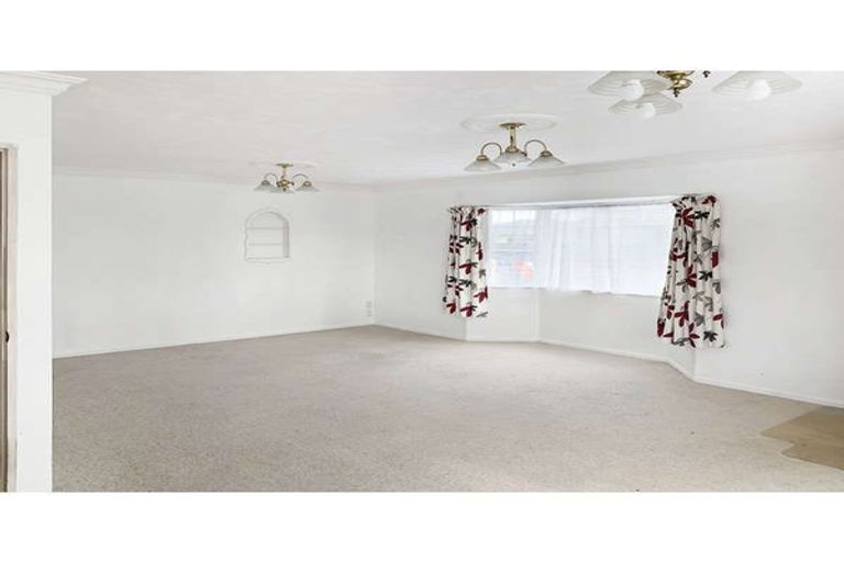 Photo of property in 570 Queen Street East, Levin, 5510