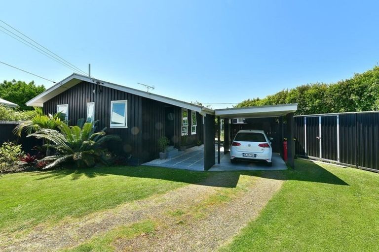 Photo of property in 21 Laurence Street, Manly, Whangaparaoa, 0930