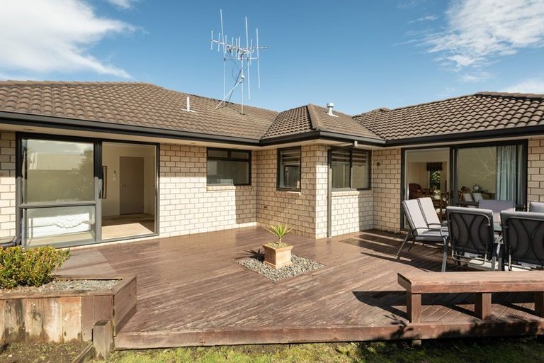 Photo of property in 5 Lark Place, Welcome Bay, Tauranga, 3112