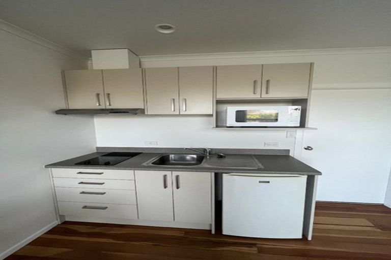 Photo of property in 8a Mount View Road, Melville, Hamilton, 3206