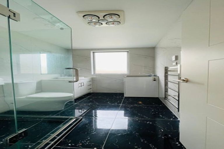 Photo of property in 18 Quattro Avenue, Flat Bush, Auckland, 2019