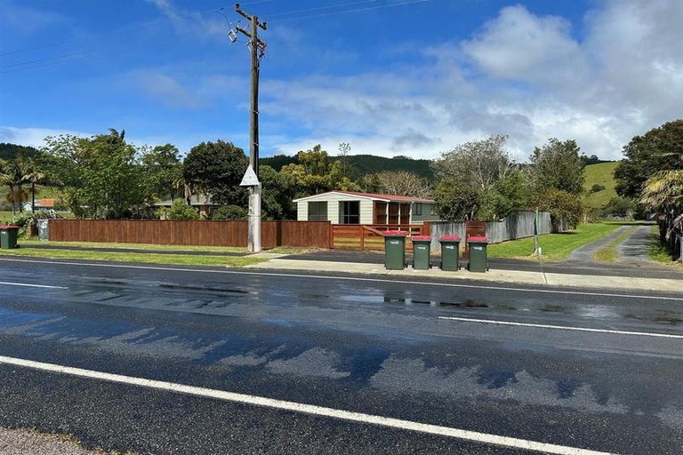 Photo of property in 1469 Clevedon Kawakawa Road, Kawakawa Bay, Papakura, 2585