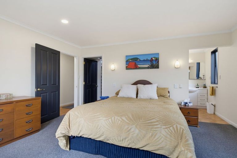 Photo of property in 15 Edward Payton Grove, Pukehangi, Rotorua, 3015