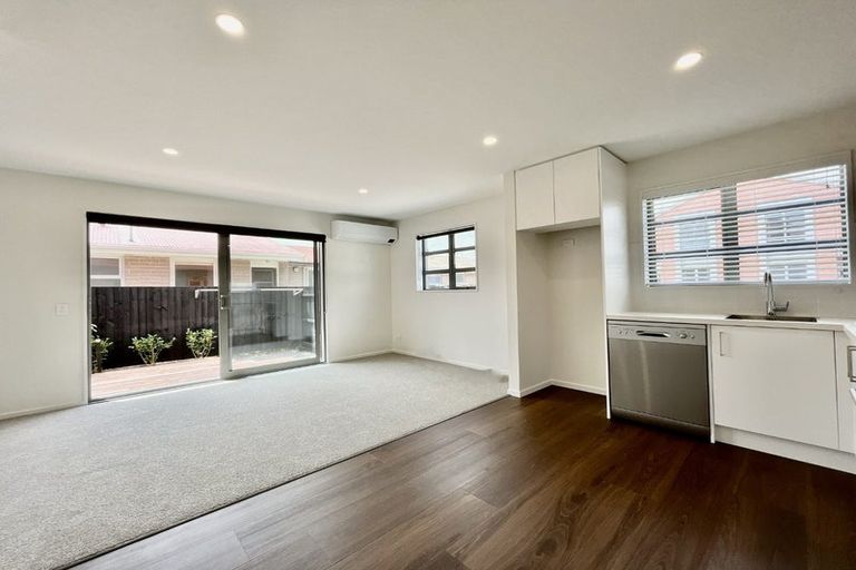 Photo of property in 4/94 Mathesons Road, Phillipstown, Christchurch, 8011