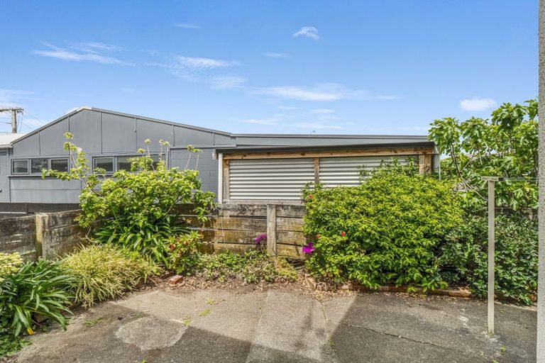 Photo of property in 2/104 Alma Road, Gonville, Whanganui, 4501