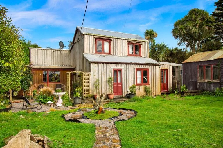 Photo of property in 593 Auroa Road, Auroa, Hawera, 4678