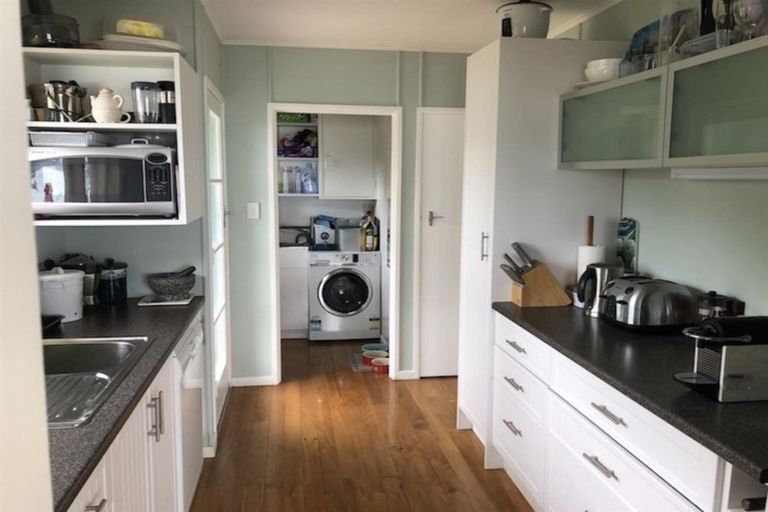 Photo of property in 137 Long Beach Road, Russell, 0202