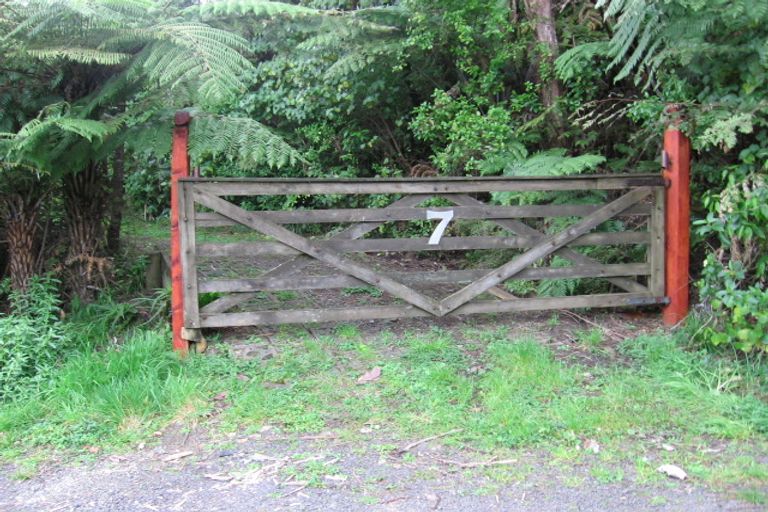 Photo of property in 7 Pohue Creek Road, Waiomu, Thames, 3575