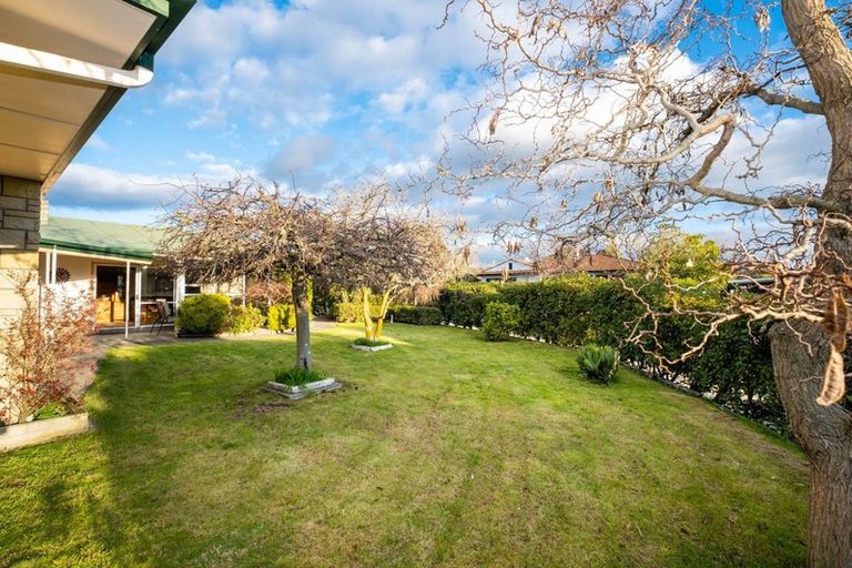 Photo of property in 5 Carl Avenue, Havelock North, 4130