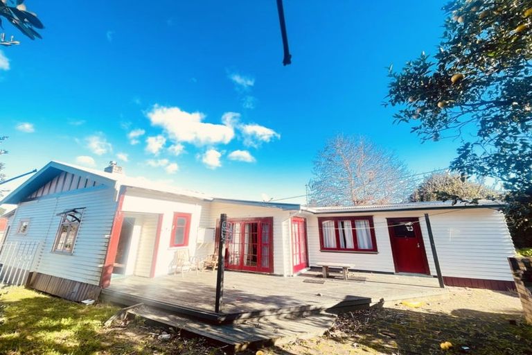 Photo of property in 115 Weymouth Road, Manurewa, Auckland, 2102