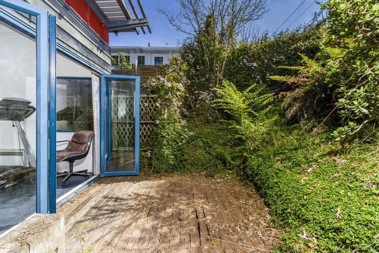 Photo of property in 4a Windy Ridge Road, Glenfield, Auckland, 0629