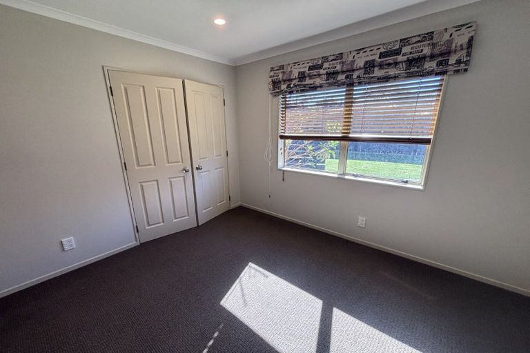 Photo of property in 6 Kea Place, Fitzherbert, Palmerston North, 4410