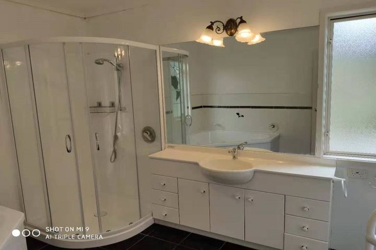 Photo of property in 25 Old North Road, Orewa, 0931