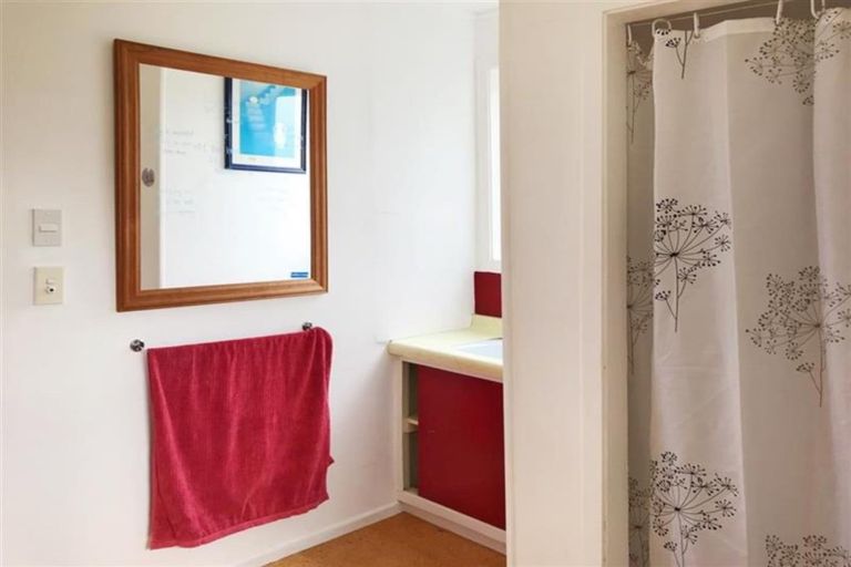 Photo of property in 5 Miro Street, Kaka Point, Balclutha, 9271