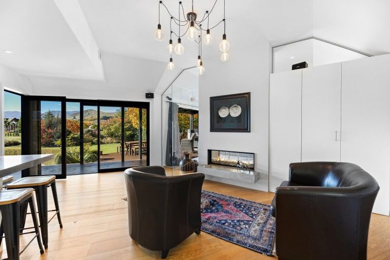 Photo of property in 5 Gretton Way, Lower Shotover, Queenstown, 9371