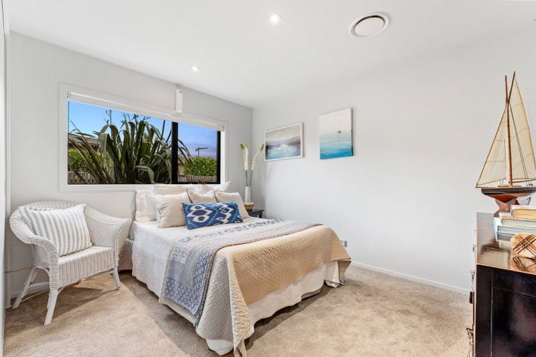 Photo of property in 21 Hampton Mews, Snells Beach, 0920