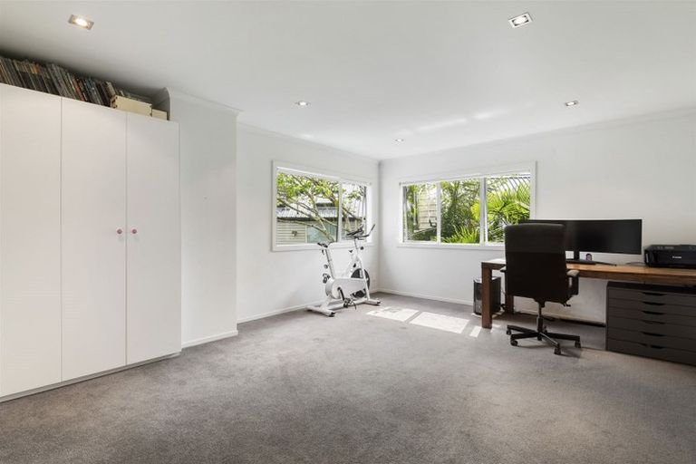 Photo of property in 131c Kowhai Road, Mairangi Bay, Auckland, 0630