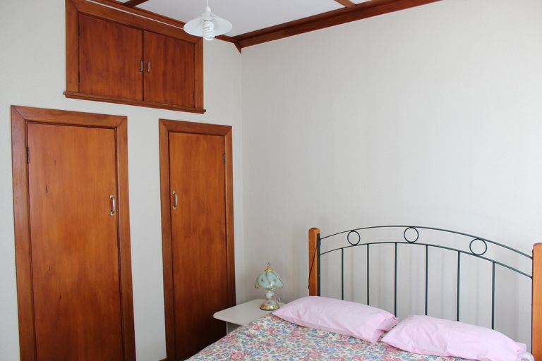 Photo of property in 35 Carnarvon Street, Gisborne, 4010