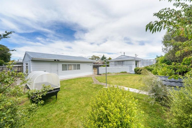 Photo of property in 6 Pain Street, Bulls, 4818