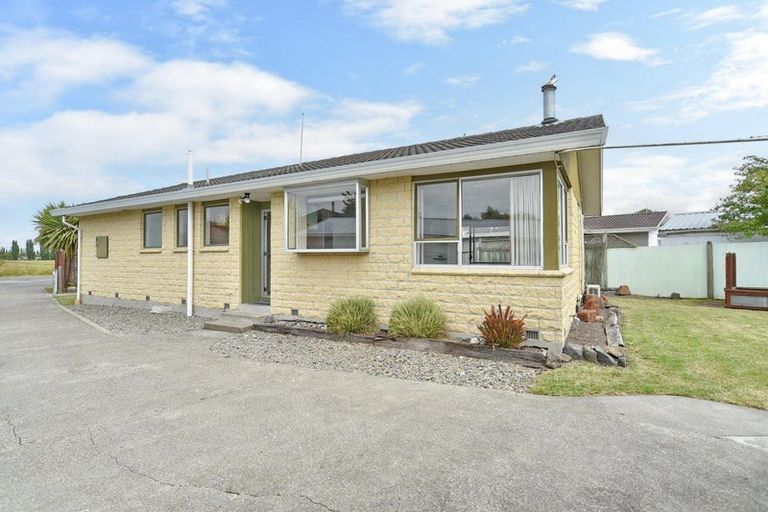 Photo of property in 12 Rangiora Woodend Road, Woodend, 7610