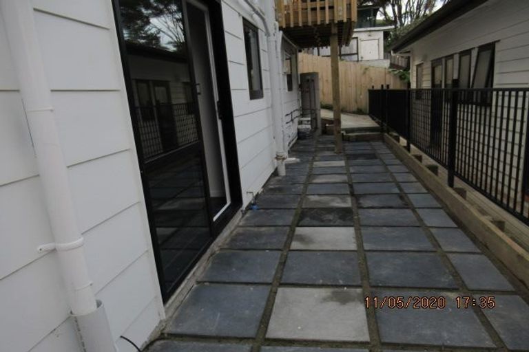 Photo of property in 5 Fernhaven Place, Massey, Auckland, 0614