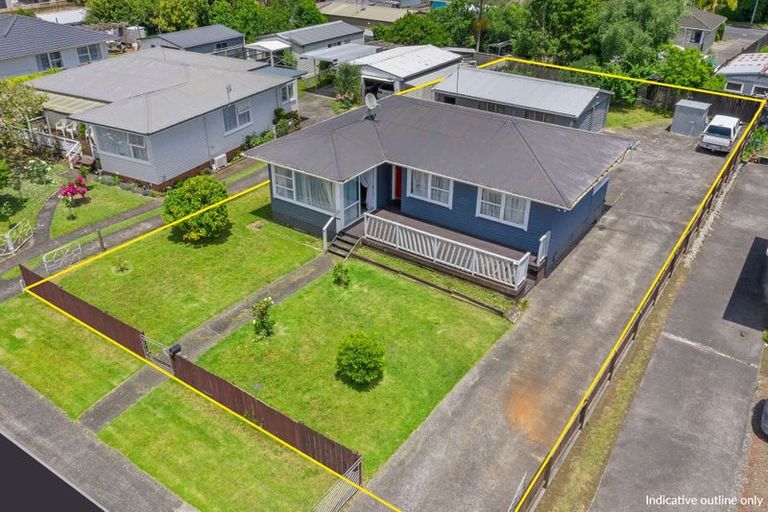 Photo of property in 42 Tairere Crescent, Rosehill, Papakura, 2113