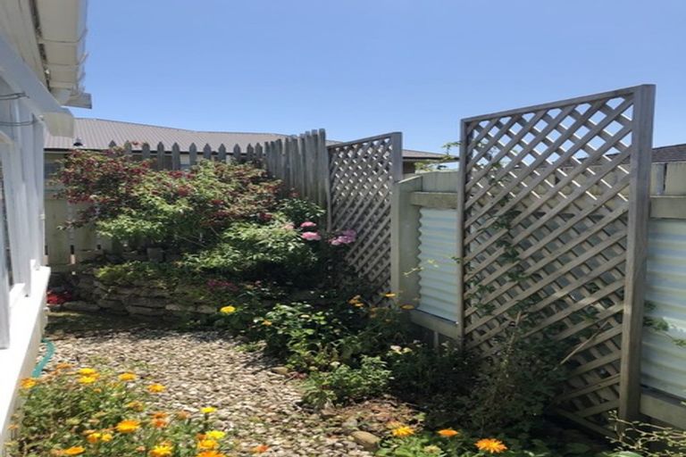 Photo of property in 13 Kent Street, Levin, 5510