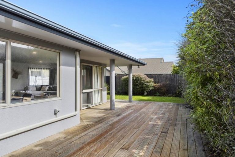 Photo of property in 69 Dalton Drive, Papamoa Beach, Papamoa, 3118