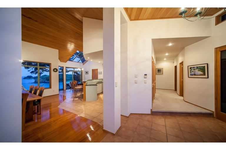 Photo of property in 356 Rockell Road, Whananaki, Hikurangi, 0181