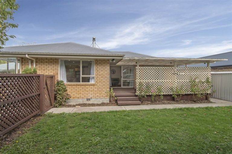 Photo of property in 87 Tilford Street, Woolston, Christchurch, 8062