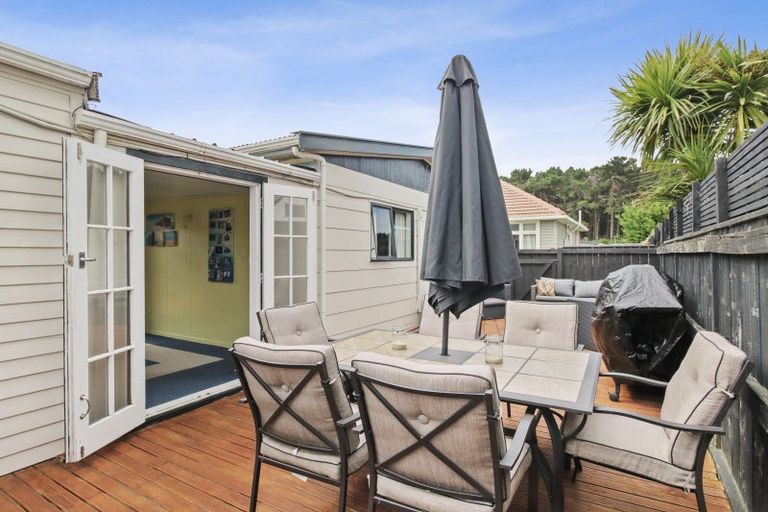 Photo of property in 83 Nash Parade, Foxton Beach, Foxton, 4815