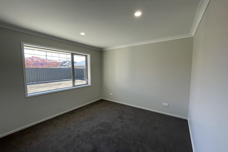 Photo of property in 16 Whangaehu Place, Te Awa, Napier, 4110