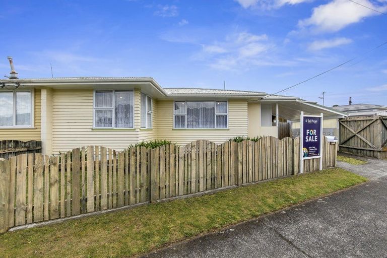 Photo of property in 7 Benge Crescent, Clouston Park, Upper Hutt, 5018