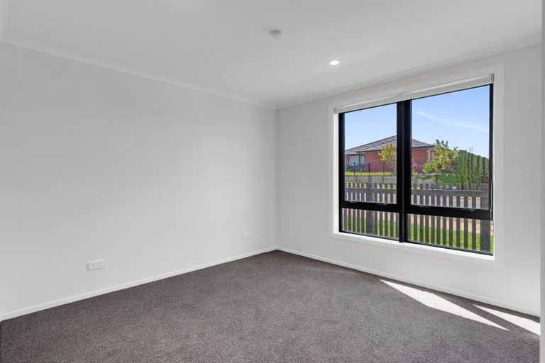 Photo of property in 42 Ladeira Place, Fitzroy, Hamilton, 3206